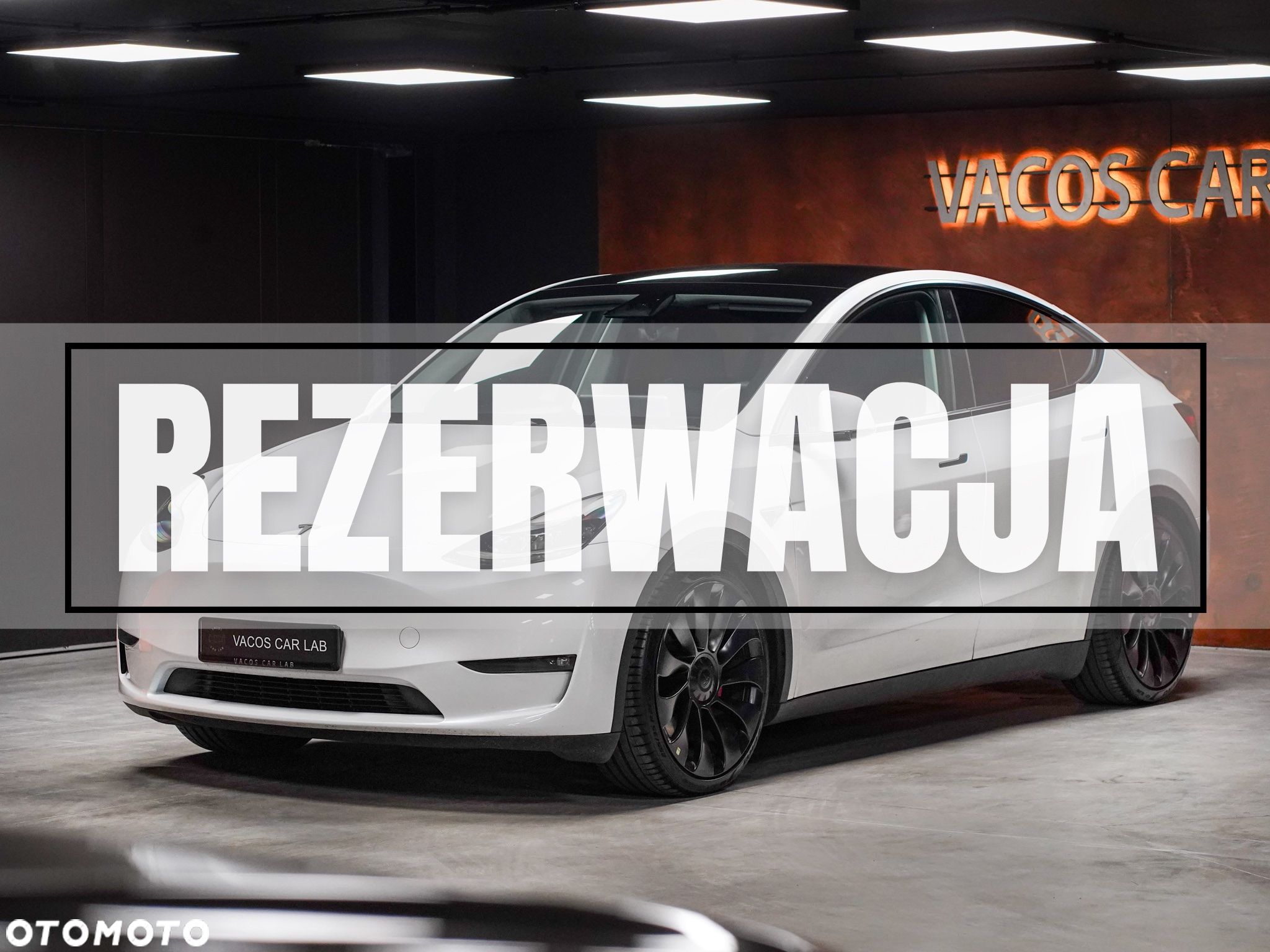 Tesla Y Performance AWD - 1