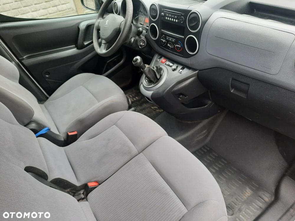Peugeot Partner - 8