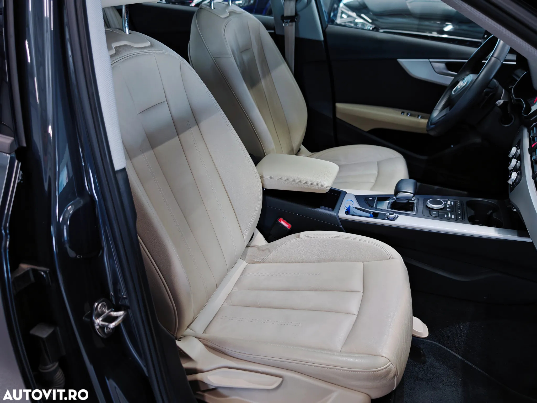 Audi A4 Avant 30 TDI S tronic - 8