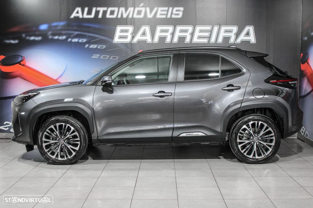 Toyota Yaris Cross 1.5 HDF Luxury - 14