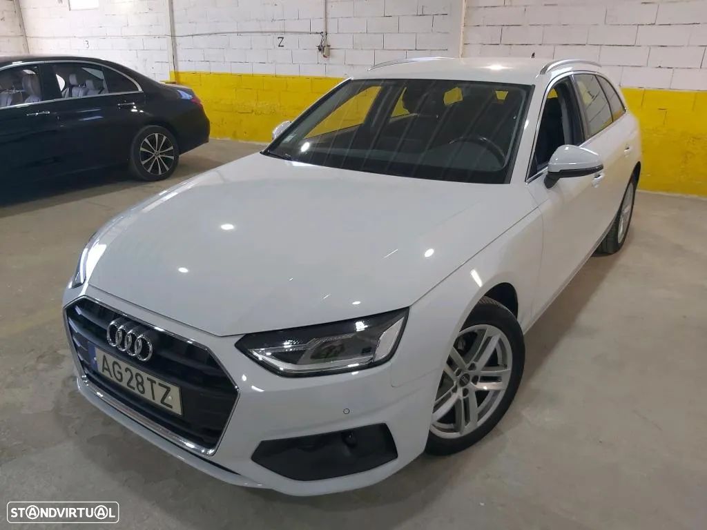 Audi A4 Avant 30 TDI S tronic - 1