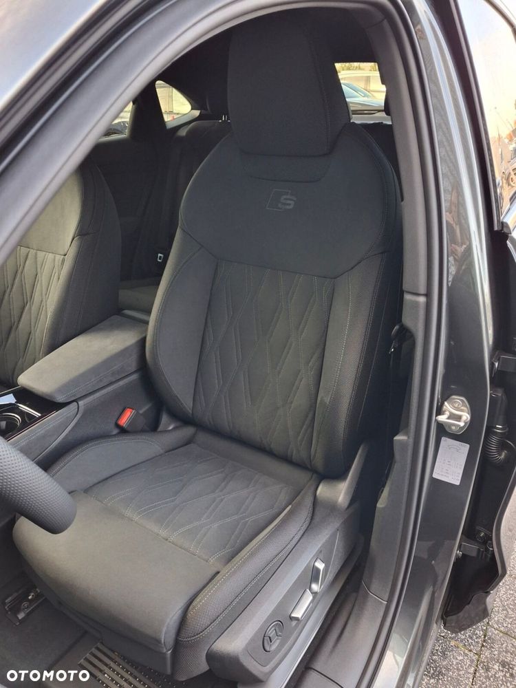 Audi Q3 Sportback - 13