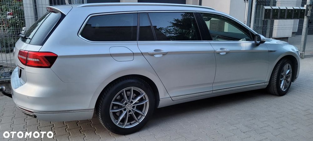 Volkswagen Passat - 10
