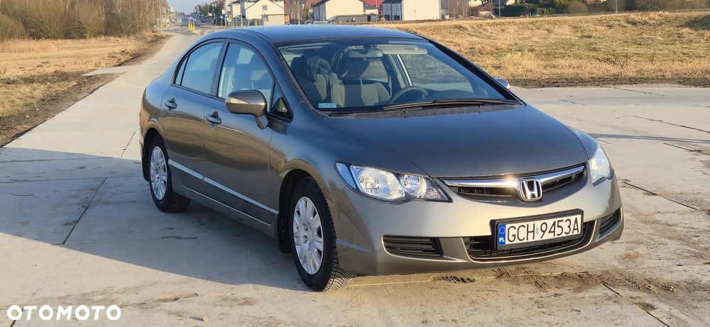 Honda Civic 1.8 Comfort - 21
