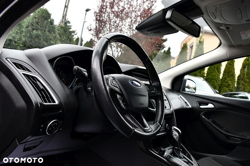 Ford Focus 1.5 EcoBlue Start-Stopp-System TITANIUM DESIGN - 11