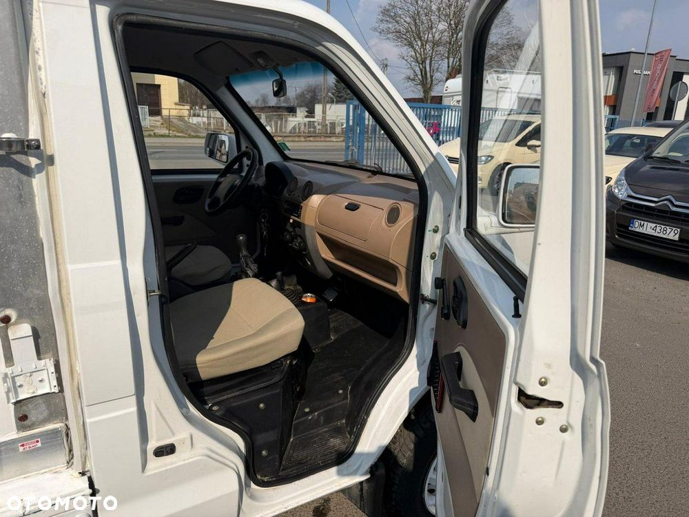 DFSK DFSK Piagoo Foodtruck food truck kontener 2013 - 9