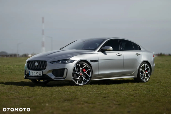 Jaguar XE 2.0 T AWD 300 Sport