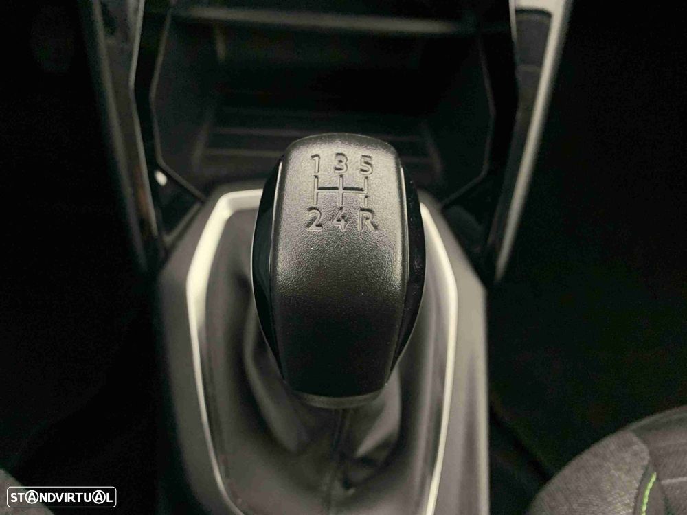 Peugeot 208 1.2 PureTech Active - 10