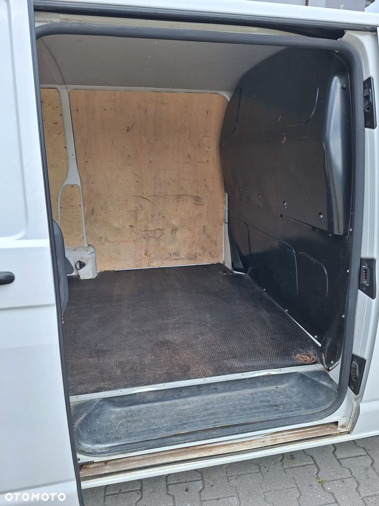 Volkswagen Transporter L1H1 Plus Comfortline - 9