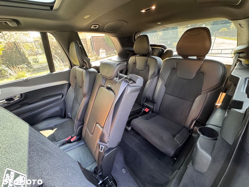 Volvo XC 90 T8 AWD Plug-In Hybrid R-Design 7os - 12