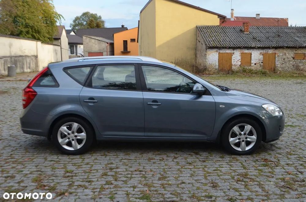 Kia Ceed Cee'd 1.6 Comfort + - 10