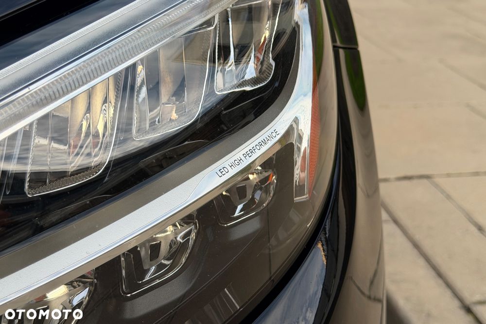 Mercedes-Benz Klasa C 300 4MATIC 9G-TRONIC - 27