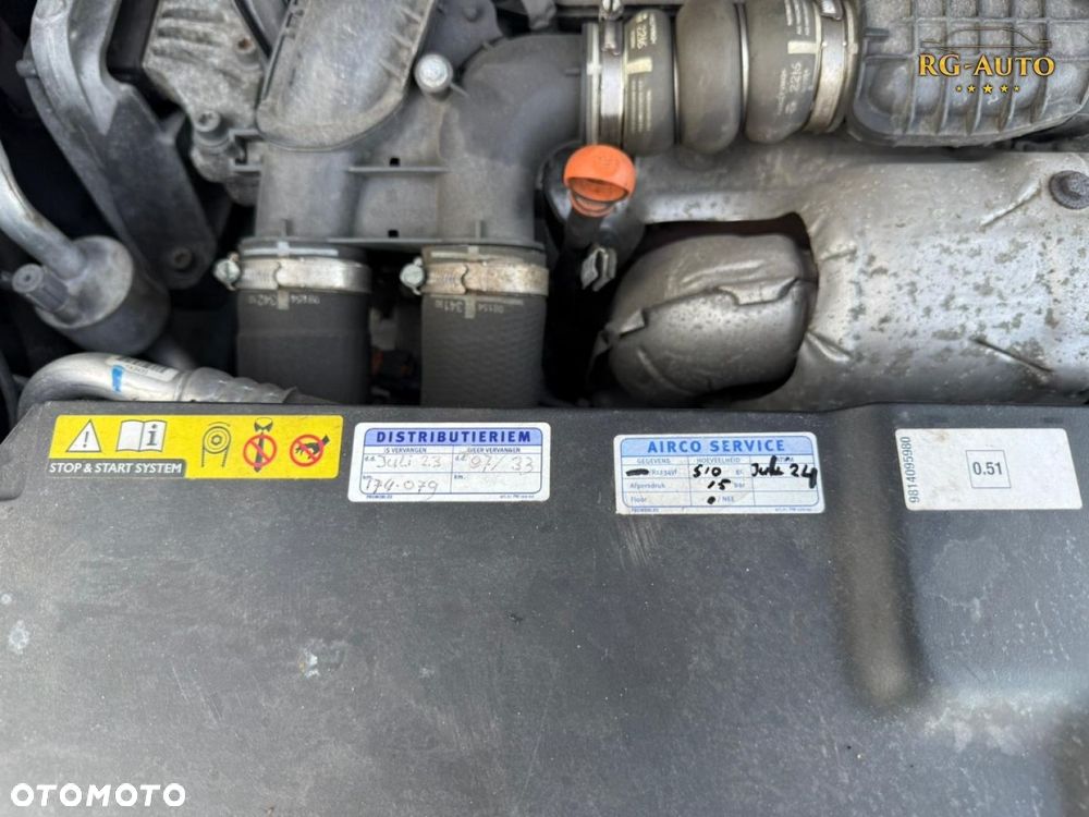 Citroën C4 Grand Picasso - 38