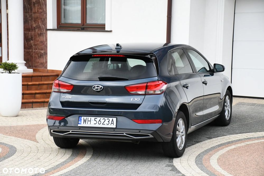 Hyundai i30 1.5 DPI Comfort - 12