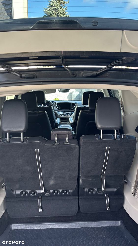 Chrysler Pacifica - 19