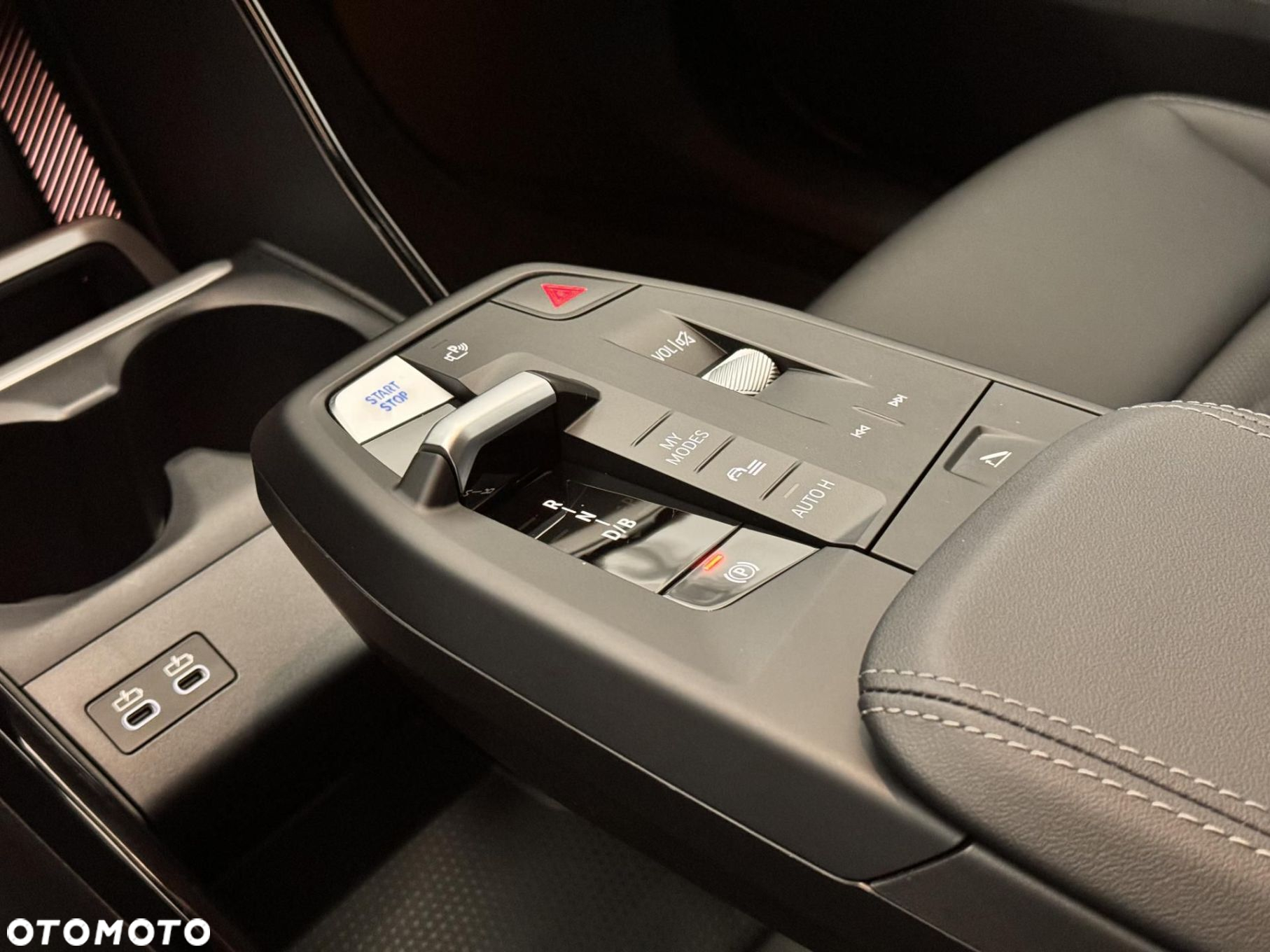 BMW iX2 - 16