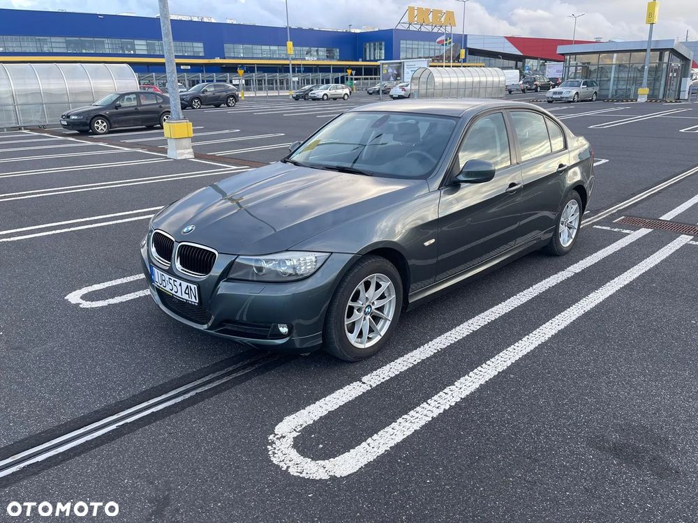 BMW Seria 3 320d xDrive - 9