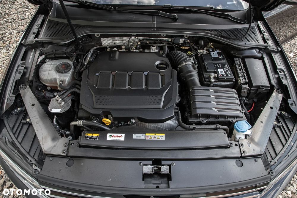 Volkswagen Passat - 40