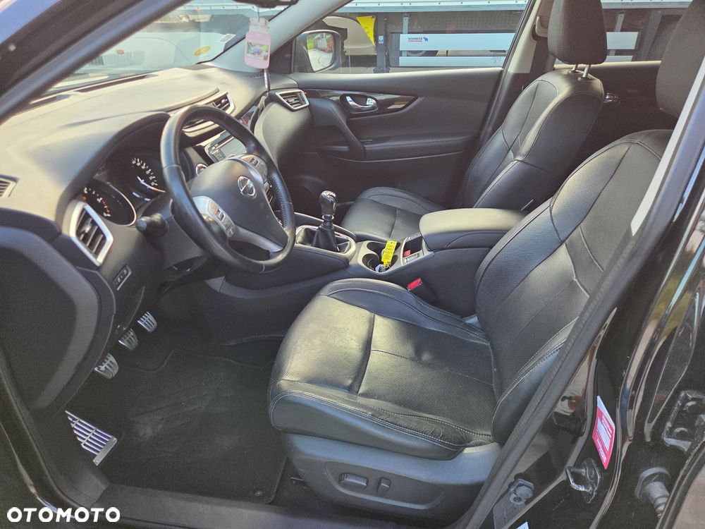 Nissan Qashqai 1.6 DCi N-Connecta - 15