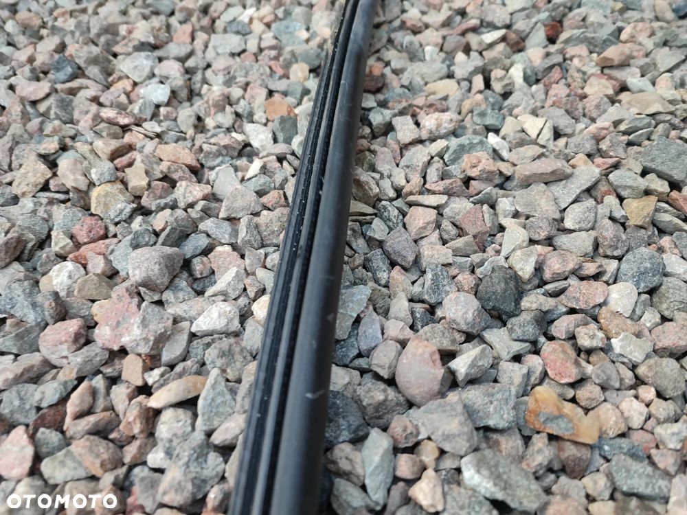 BMW E91 / E91 LCI ORYGINALNE USZCZELKI DRZWI TYŁ LEWA / PRAWA O NR. 51 72 7 247 262 / 51 72 7 164 813 OEM W BARDZO DOBRYM STANIE - 19