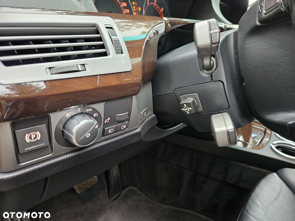 BMW Seria 7 730d - 19