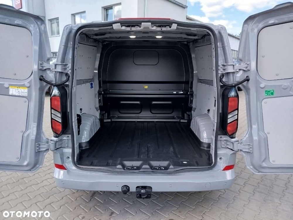Ford Transit Custom - 13