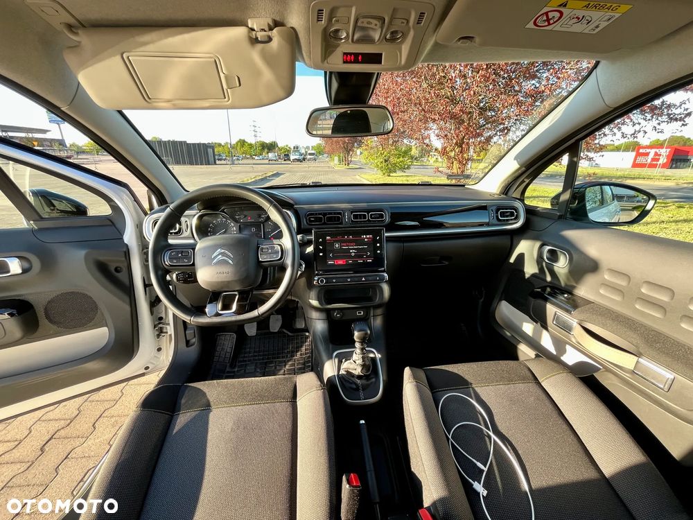 Citroën C3 1.2 PureTech Shine S&S - 33