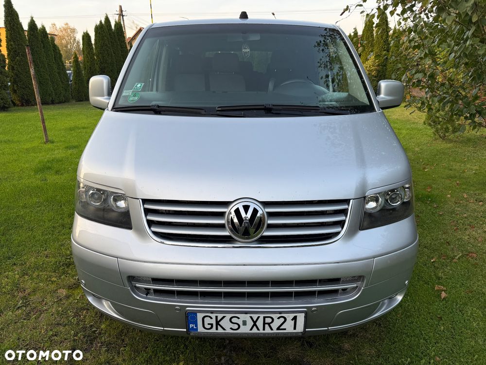 Volkswagen Caravelle - 7
