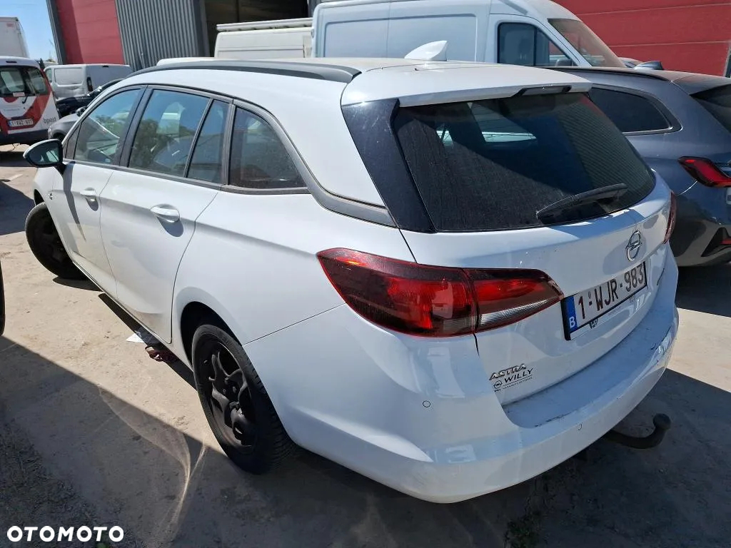 Opel Astra 1.6 D (CDTI) Start/Stop Edition - 3