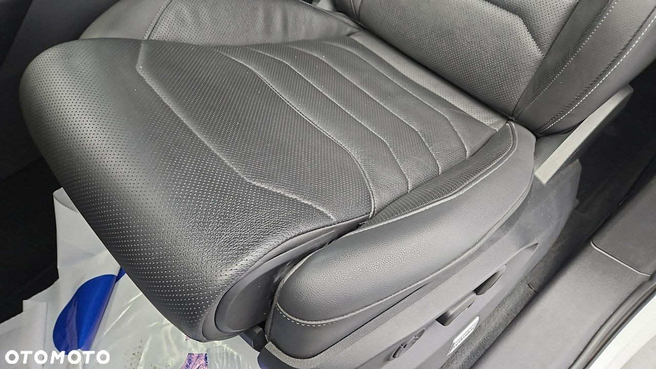 Volkswagen Touareg 3.0 V6 TDI SCR 4Mot - 12