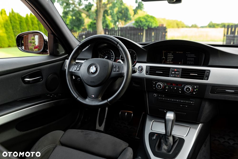 BMW Seria 3 320d xDrive - 26