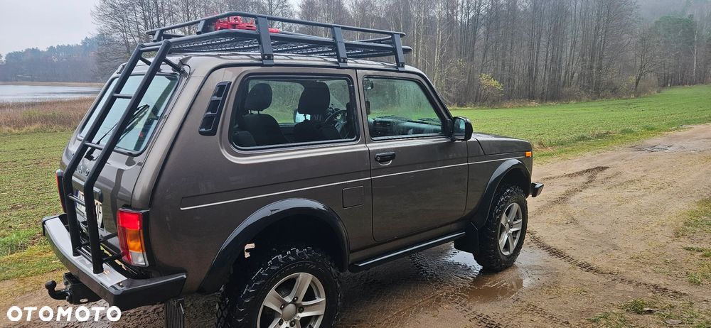 Lada Niva - 3