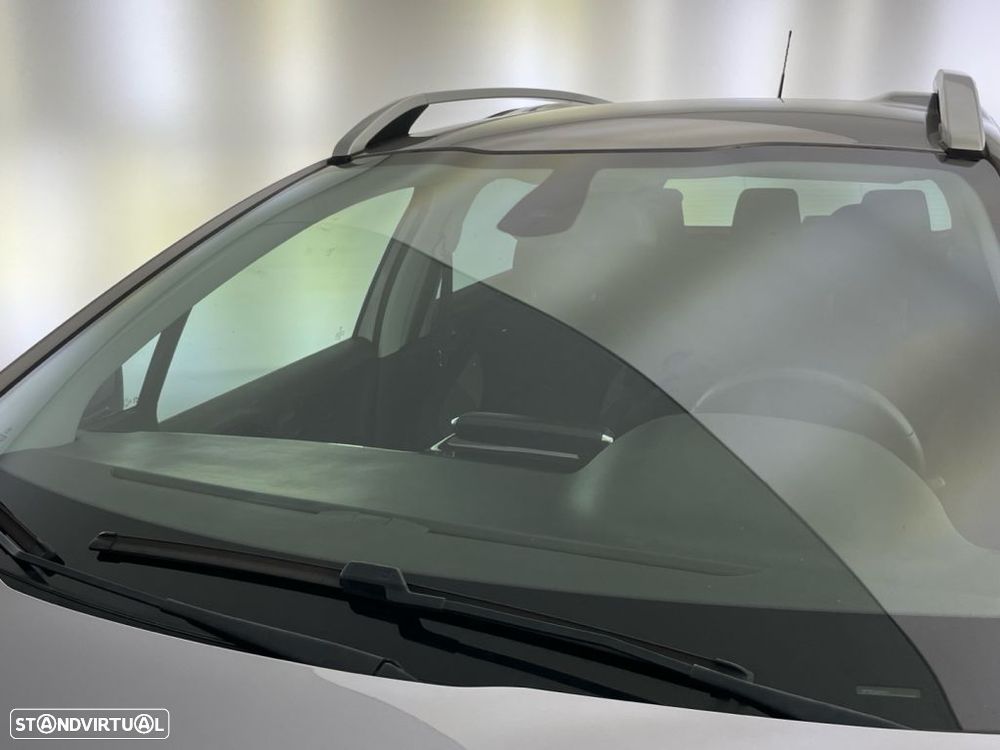 Peugeot 2008 1.2 PureTech Signature — fotografia 19