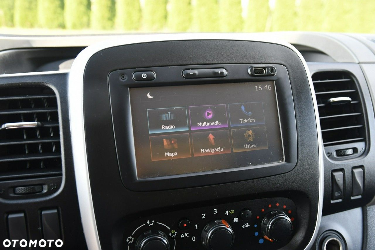 Renault Trafic - 25