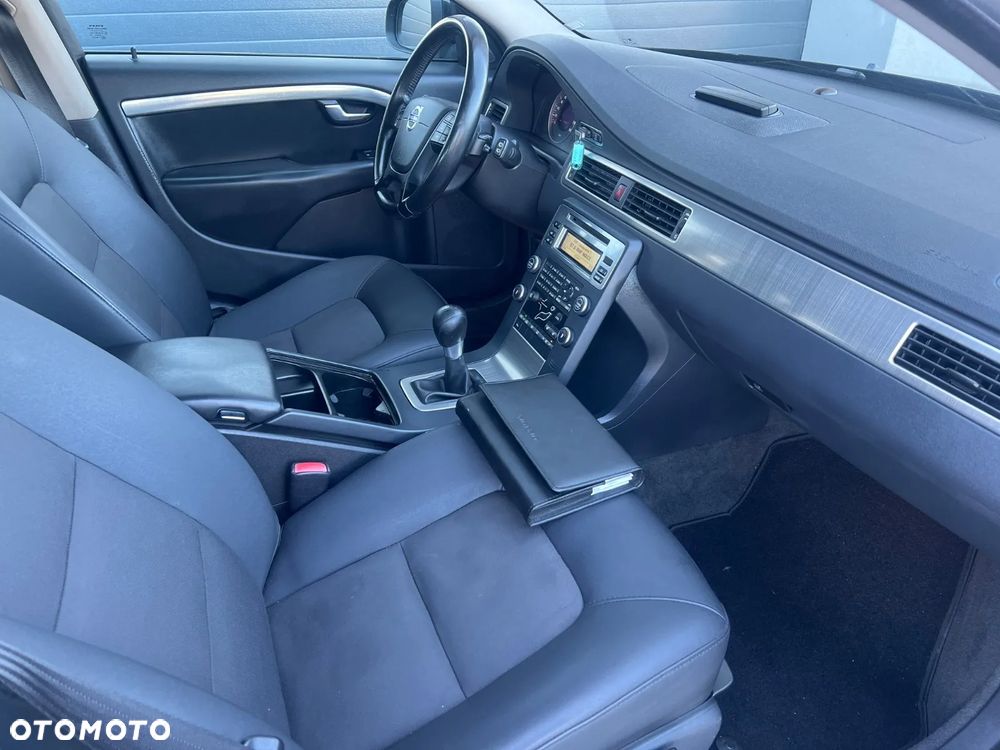 Volvo V70 2.0D Kinetic - 14
