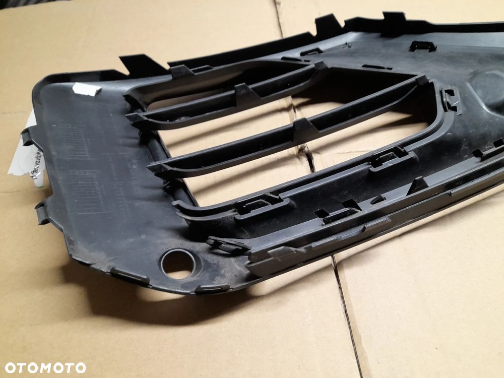 AUDI Q2 KRATKA ZDERZAKA LEWA 81A807681G 81A807681K - 8