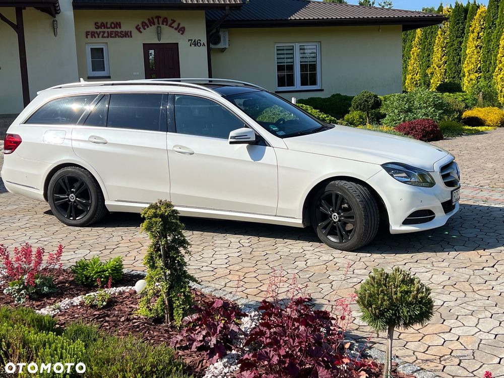 Mercedes-Benz Klasa E - 32