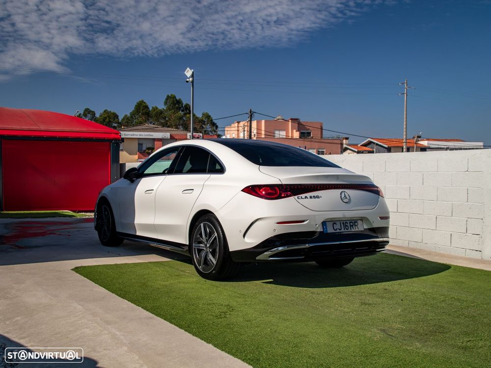 Mercedes-Benz CLA 250+ EQ - 11