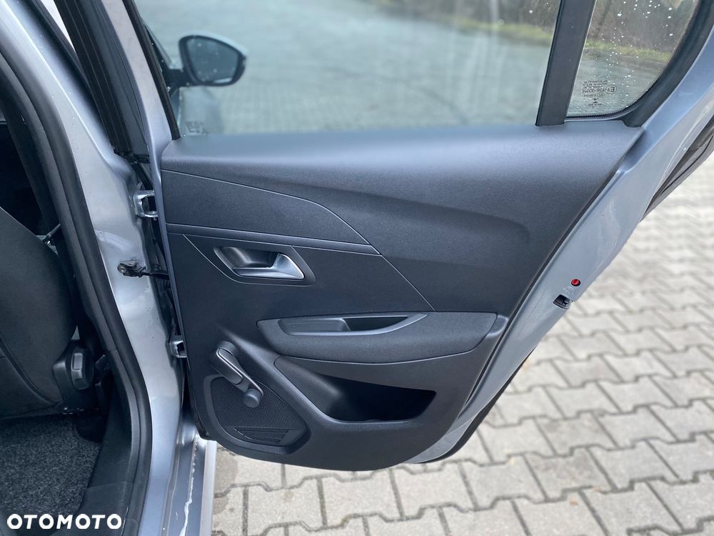 Peugeot 208 PureTech 100 Active Pack - 12