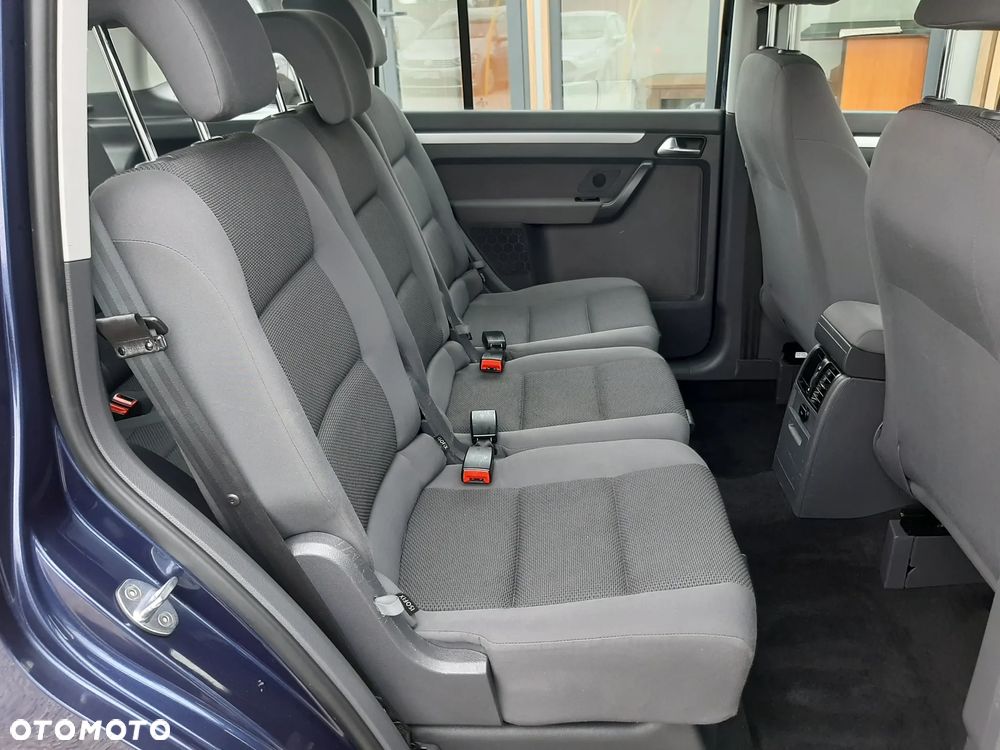 Volkswagen Touran 1.6 TDI DPF BlueMotion Technology Comfortline - 21