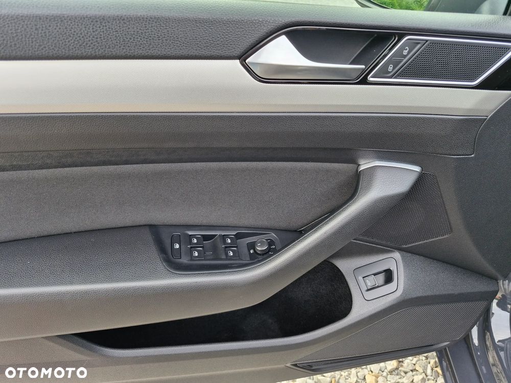 Volkswagen Passat 2.0 TDI BMT Comfortline DSG - 12