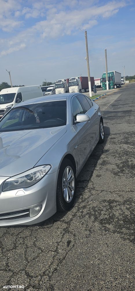 BMW Seria 5 2011 photo 3
