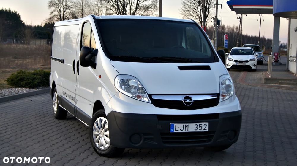 Opel Vivaro - 1