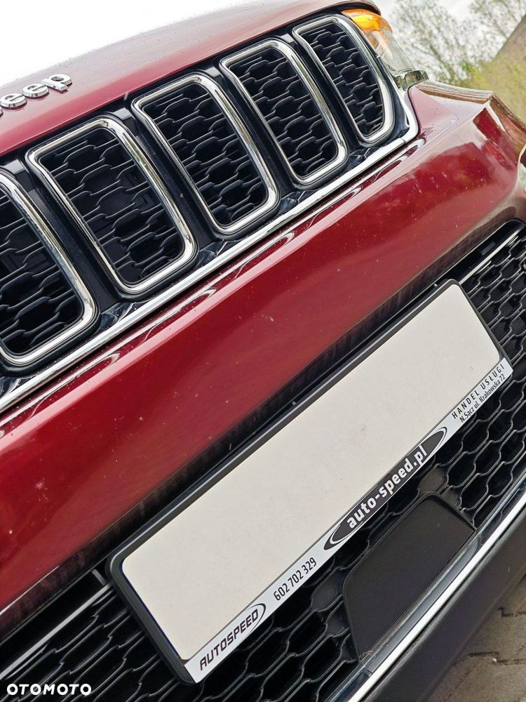 Jeep Grand Cherokee - 20