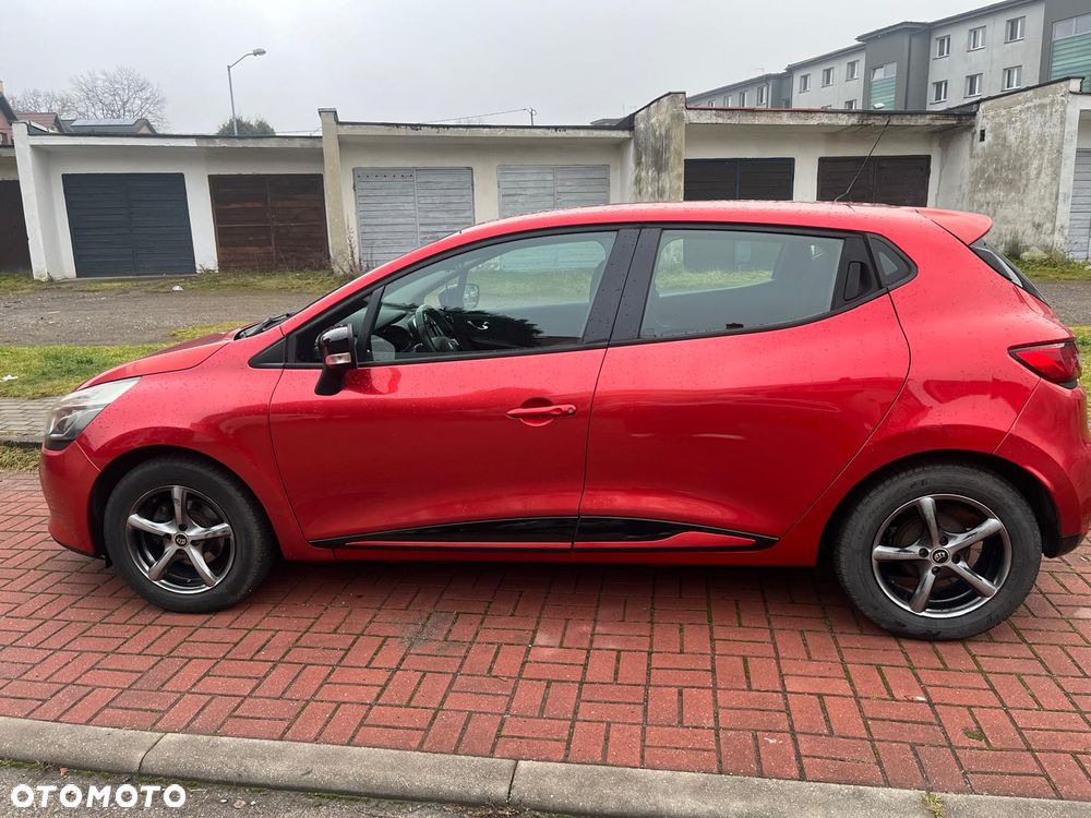 Renault Clio - 8