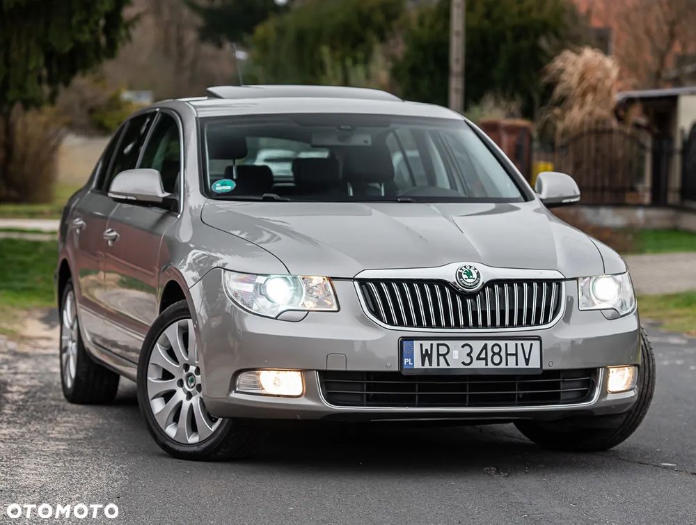Skoda Superb 2.0 TDI DSG Elegance - 1