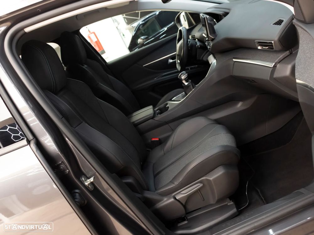 Peugeot 3008 1.2 PureTech Allure - 13
