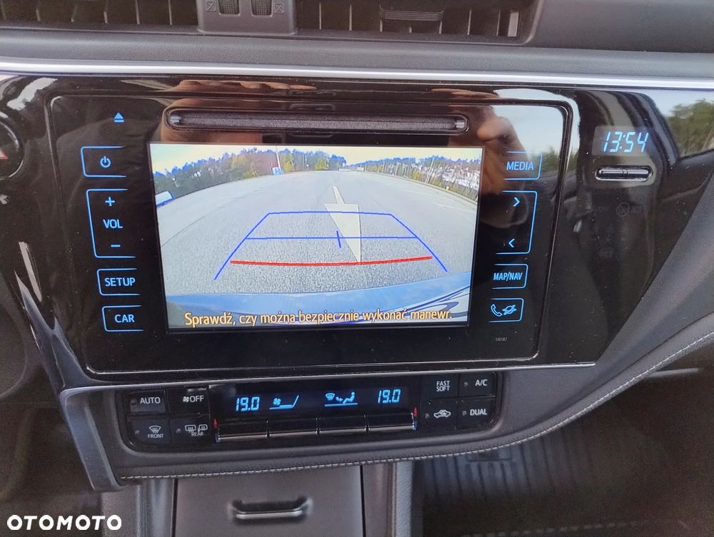 Toyota Corolla 1.6 Comfort - 13