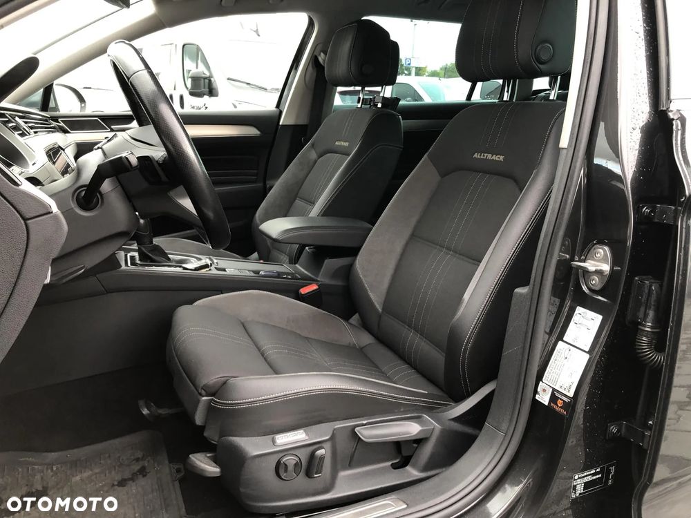 Volkswagen Passat Alltrack 2.0 TDI SCR 4Motion DSG - 11