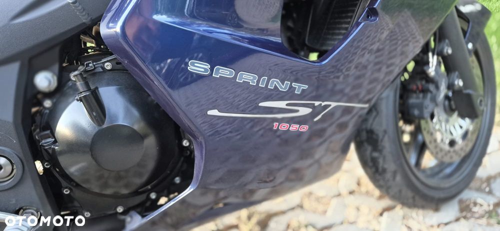 Triumph Sprint - 9